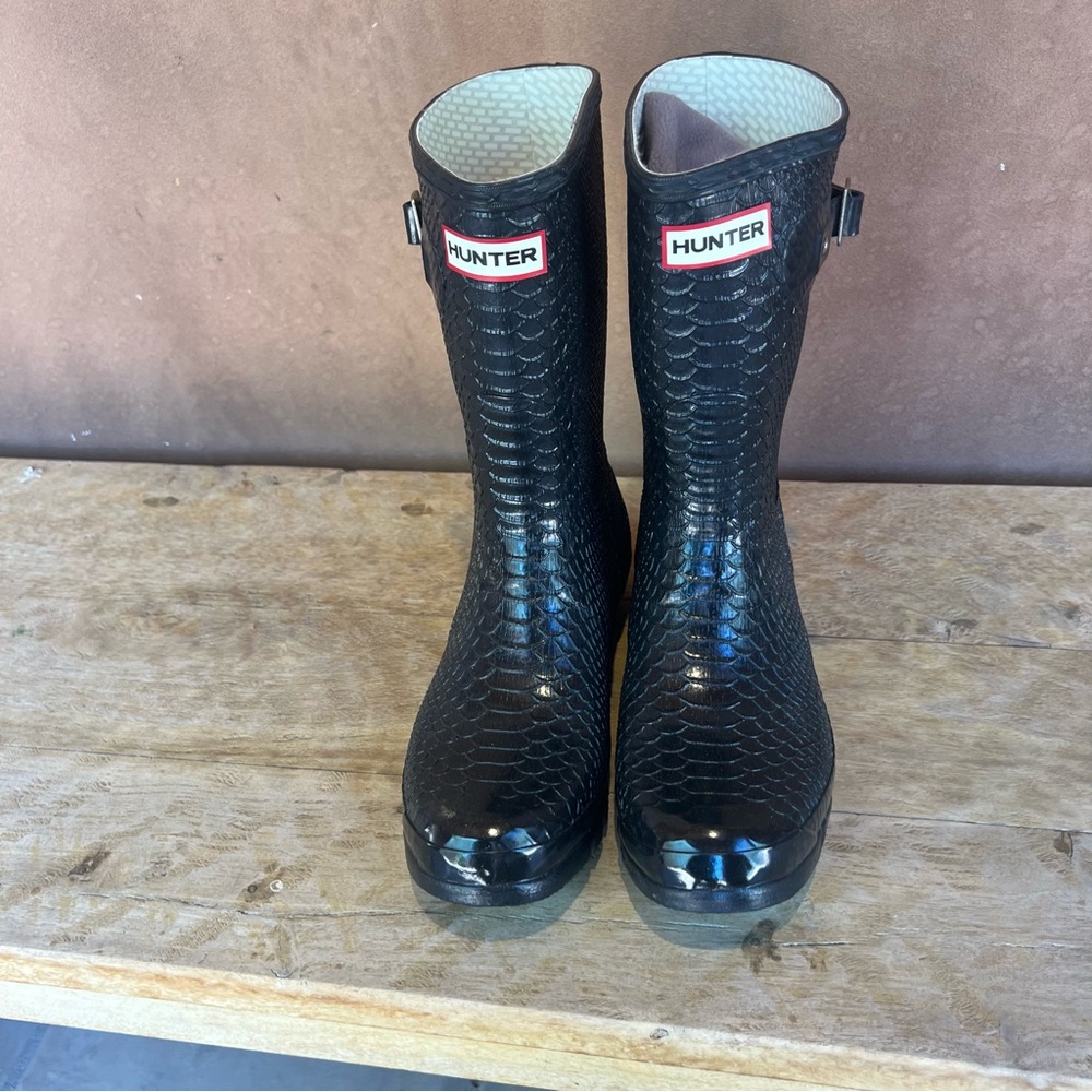 Hunter Snake Print Rain Boots 9M/10F